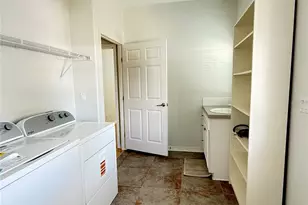 6707 Mt Pleasant Rd NE, Saint Petersburg, FL 33702 - Photo 19