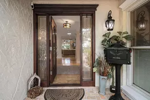 7 Rosery Ln, Belleair, FL 33756 - Photo 9