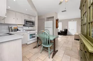 12400 Park Blvd, Seminole, FL 33772 - Photo 21