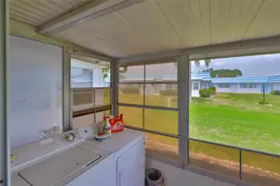 301 Kings Blvd, Sun City Center, FL 33573 - Photo 19