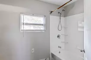 705 3rd Ave NE, Largo, FL 33770 - Photo 21