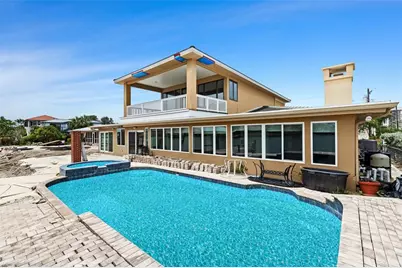 333 Midway Island, Clearwater Beach, FL 33767 - Photo 11