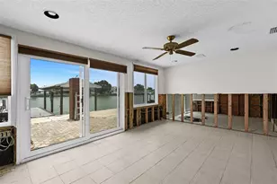 333 Midway Island, Clearwater Beach, FL 33767 - Photo 15