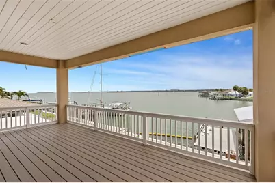 333 Midway Island, Clearwater Beach, FL 33767 - Photo 5