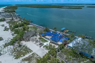 1114 Mandalay Point, Clearwater Beach, FL 33767 - Photo 27