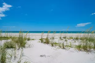 1114 Mandalay Point, Clearwater Beach, FL 33767 - Photo 11