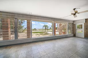 1114 Mandalay Point, Clearwater Beach, FL 33767 - Photo 17