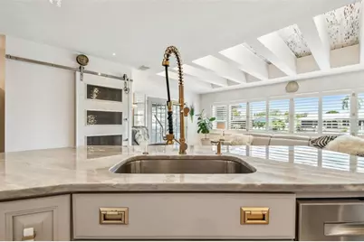 1432 50th Avenue NE, Saint Petersburg, FL 33703 - Photo 9