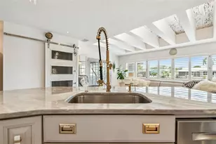 1432 50th Ave NE, Saint Petersburg, FL 33703 - Photo 9