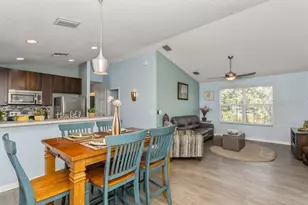 9107 Brunswick Ln, Tampa, FL 33615 - Photo 15