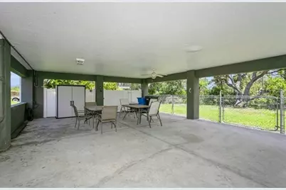 9107 Brunswick Lane, Tampa, FL 33615 - Photo 5