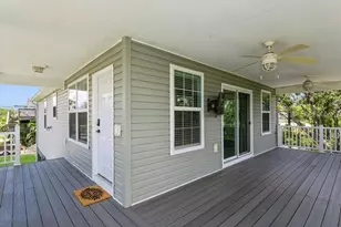 9107 Brunswick Ln, Tampa, FL 33615 - Photo 11