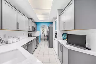 5090 White Pine Cir NE, Saint Petersburg, FL 33702 - Photo 19