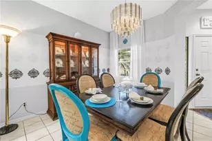 5090 White Pine Cir NE, Saint Petersburg, FL 33702 - Photo 15