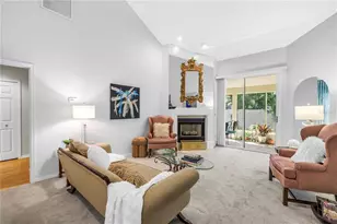 5090 White Pine Cir NE, Saint Petersburg, FL 33702 - Photo 7