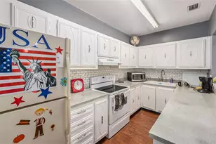 801 83rd Ave N, Saint Petersburg, FL 33702 - Photo 17