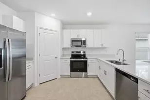 13584 Tropical Breeze Wy, Hudson, FL 34669 - Photo 3