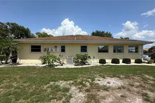 205 Strongbow Ct, Sun City Center, FL 33573 - Photo 19