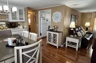 36 Thatch Palm St E, Largo, FL 33770 - Photo 11