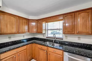 8074 37th Ave N, Saint Petersburg, FL 33710 - Photo 7