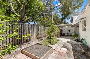 204 Mindy Dr, Largo, FL 33771 - Photo 19