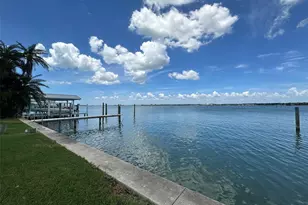 413 Midway Island, Clearwater Beach, FL 33767 - Photo 7