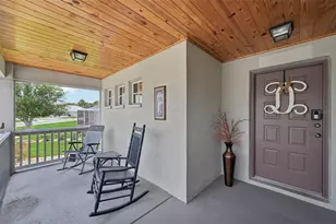 2306 Emerald Lake Dr, Sun City Center, FL 33573 - Photo 5