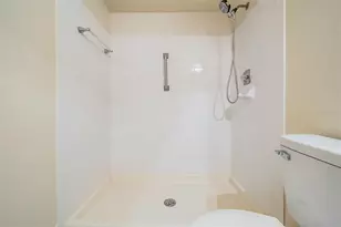 2465 Northside Dr, Clearwater, FL 33761 - Photo 9