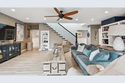 16106 6th Street E, Redington Beach, FL 33708 - Photo 13