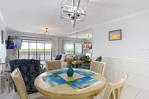 809 Bahia Del Sol Dr, Ruskin, FL 33570 - Photo 17