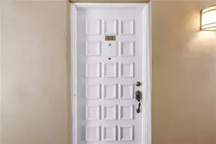 700 Beach Dr NE, Saint Petersburg, FL 33701 - Photo 7