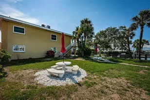 9715 Harrell Ave, Treasure Island, FL 33706 - Photo 27