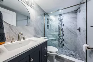 9715 Harrell Ave, Treasure Island, FL 33706 - Photo 19