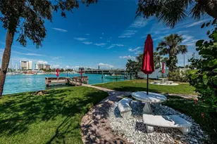 9715 Harrell Ave, Treasure Island, FL 33706 - Photo 25