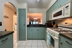 1286 Mission Hills Blvd, Clearwater, FL 33759 - Photo 3