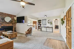 4114 Pinelake Ln, Tampa, FL 33618 - Photo 19