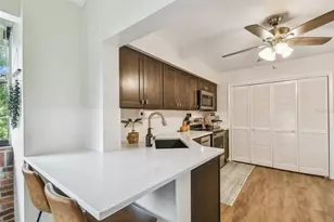 4114 Pinelake Ln, Tampa, FL 33618 - Photo 33