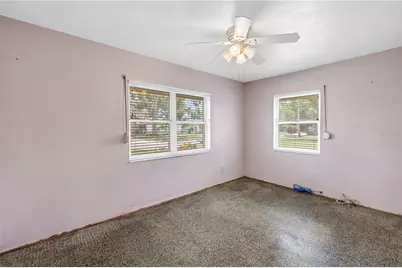 2415 York Street N, Saint Petersburg, FL 33710 - Photo 19