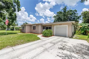 2415 York St N, Saint Petersburg, FL 33710 - Photo 5