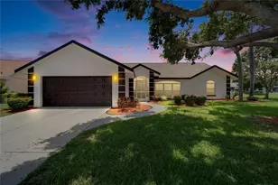 916 48th St Dr E, Bradenton, FL 34208 - Photo 3