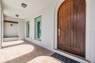 4710 Troydale Rd, Tampa, FL 33615 - Photo 9