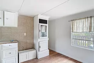 6526 Char Ln, New Port Richey, FL 34653 - Photo 9