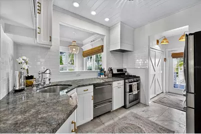 235 10th Avenue NE, Saint Petersburg, FL 33701 - Photo 11