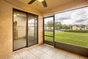 2453 Edgewater Falls Dr, Brandon, FL 33511 - Photo 25