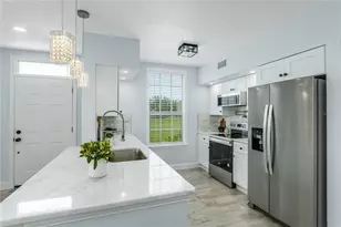 10520 White Lake Ct, Tampa, FL 33626 - Photo 5