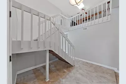 852 Village Way, Palm Harbor, FL 34683 - Photo 5