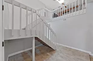 852 Village Way, Palm Harbor, FL 34683 - Photo 5