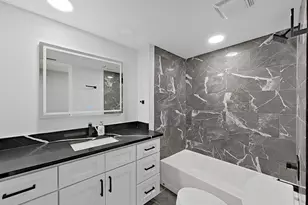 852 Village Way, Palm Harbor, FL 34683 - Photo 25