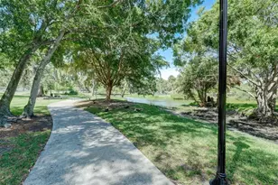 2050-2026 10th, Sarasota, FL 34237 - Photo 13