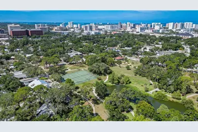 2050-2026 10th, Sarasota, FL 34237 - Photo 11